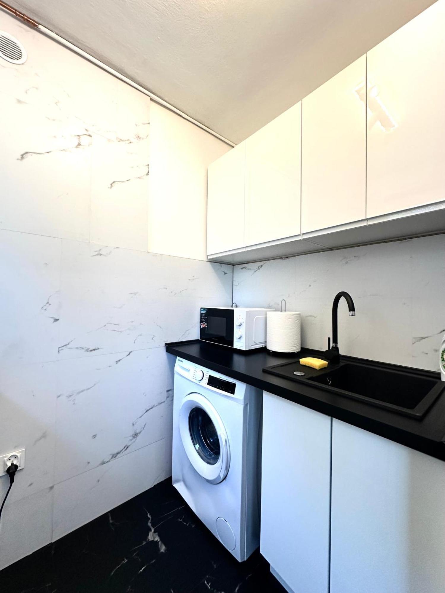 Wita Stwosza Apartment - Self Check-In 20H 弗罗茨瓦夫 外观 照片